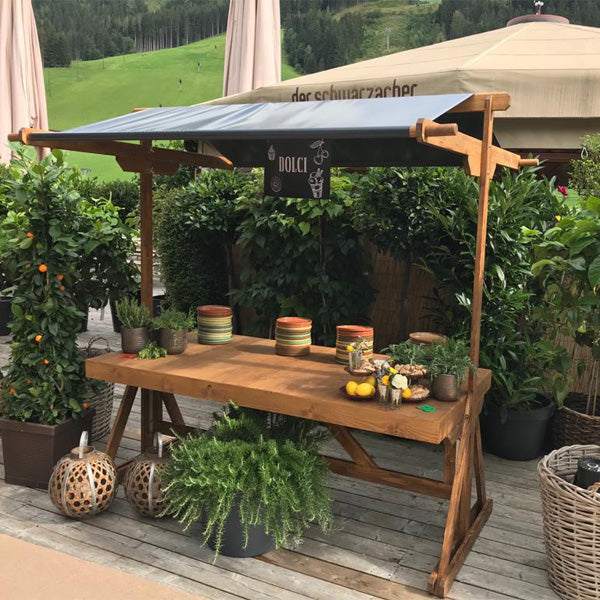 Marktstand aus Holz - Dach anthrazit