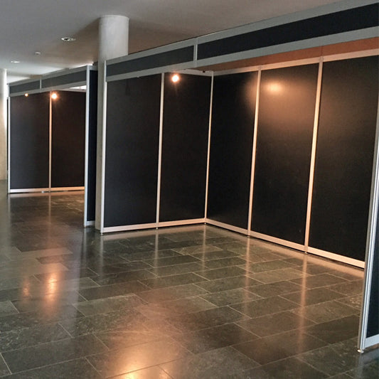 Systemwand - schwarze Wandfüllung