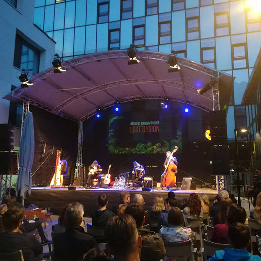 Rundbogenbühne 8 x 6 Meter