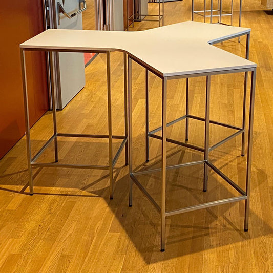 Stehtisch / Hochtisch "Star" - 178 x 155 x H 105 cm - weiss