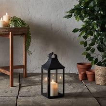 Laden Sie das Bild in den Galerie-Viewer, Metall Laterne inkl. LED Kerze - schwarz
