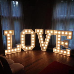 XXL Leuchtbuchstaben - LOVE