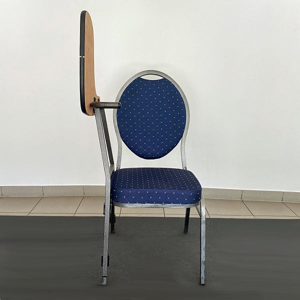 Bankettstuhl mit Schreibauflage blau